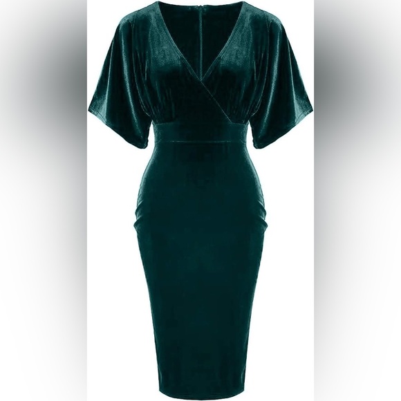 GownTown 1950’s style Emerald Green Velvet dress - Picture 1 of 5